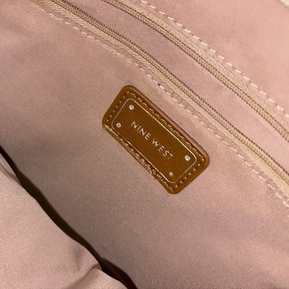 Nine West Original Crème Handbag - Picture 9 of 10